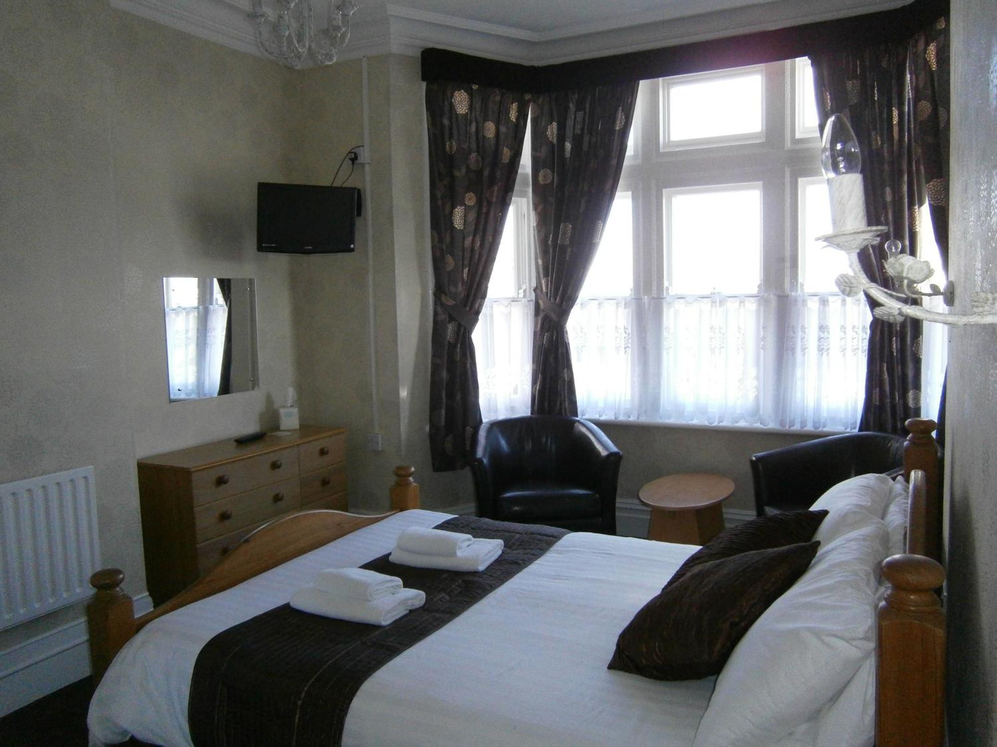 Woodthorpe 3* Skegness